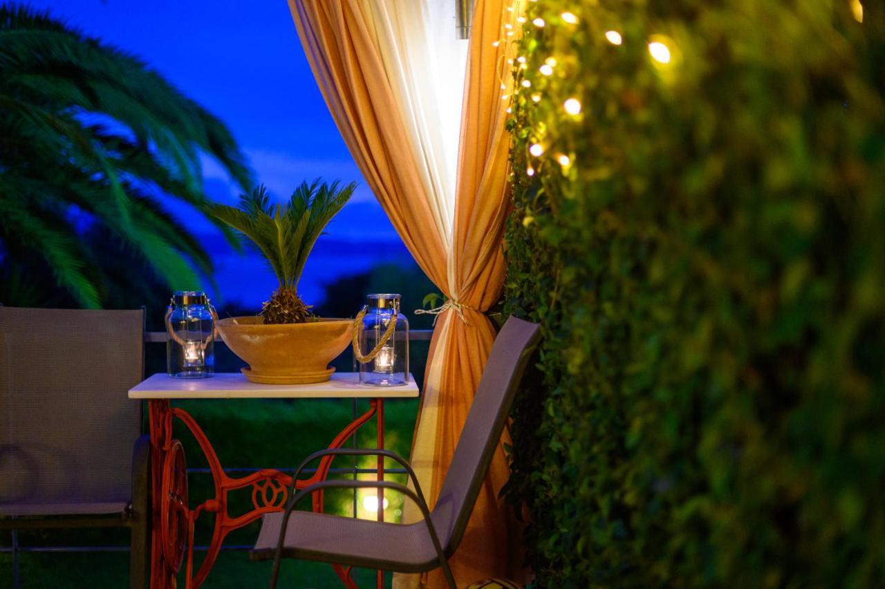 Cozy Small Smart Villa With Private Pool Mikri Mantineia Kalamata Exterior foto