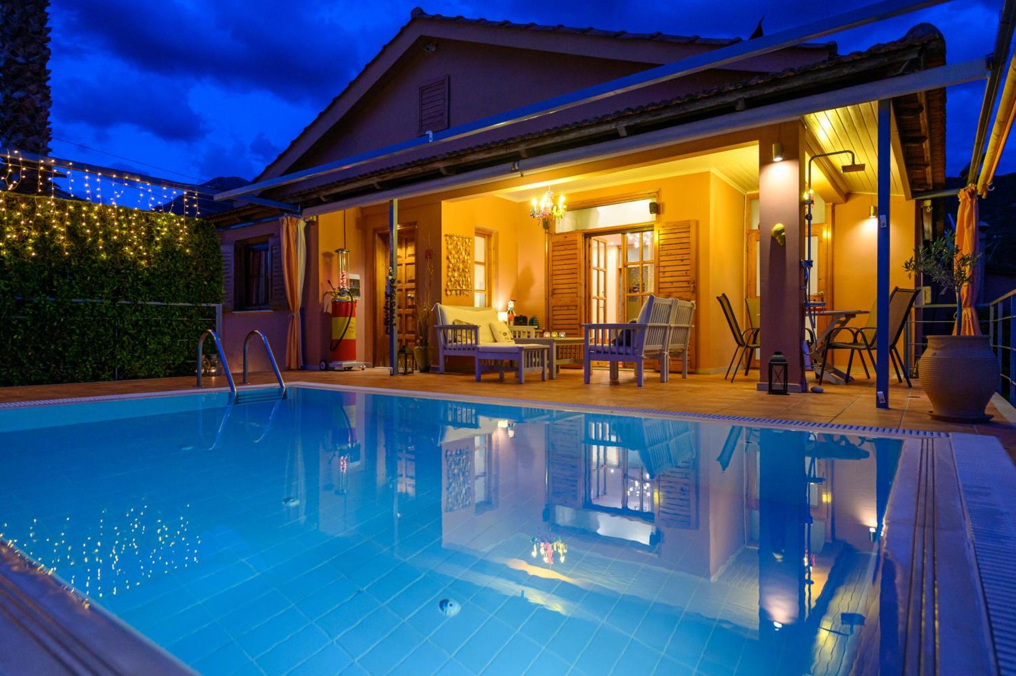 Cozy Small Smart Villa With Private Pool Mikri Mantineia Kalamata Exterior foto